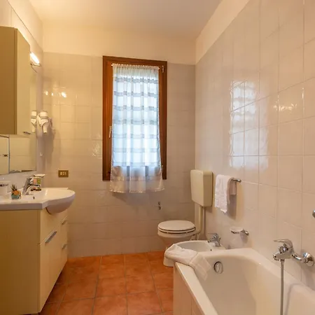 In Albarella With Private Pool & * Изола Альбарелла
