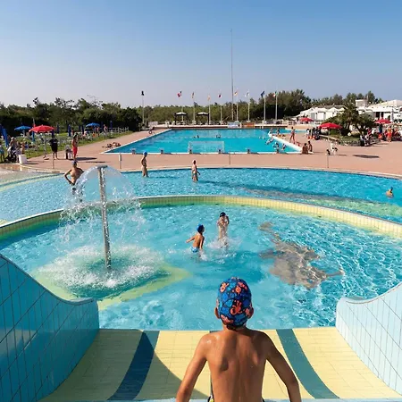 Вилла In Albarella With Private Pool & *