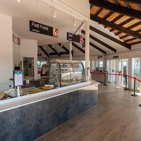 In Albarella With Private Pool & 이솔라 알바렐라