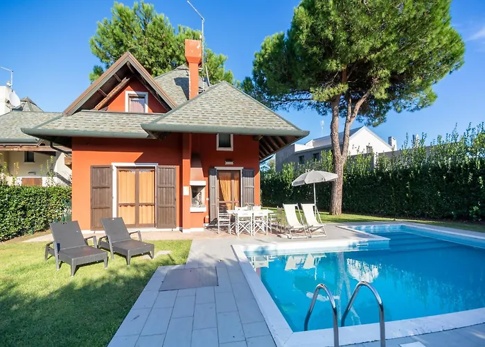 빌라 In Albarella With Private Pool & *